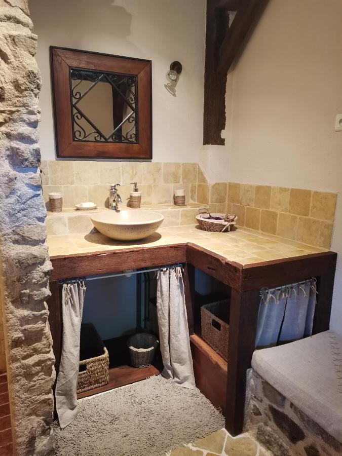 Domaine Des Maillets Bed & Breakfast Blot-l'Eglise ภายนอก รูปภาพ
