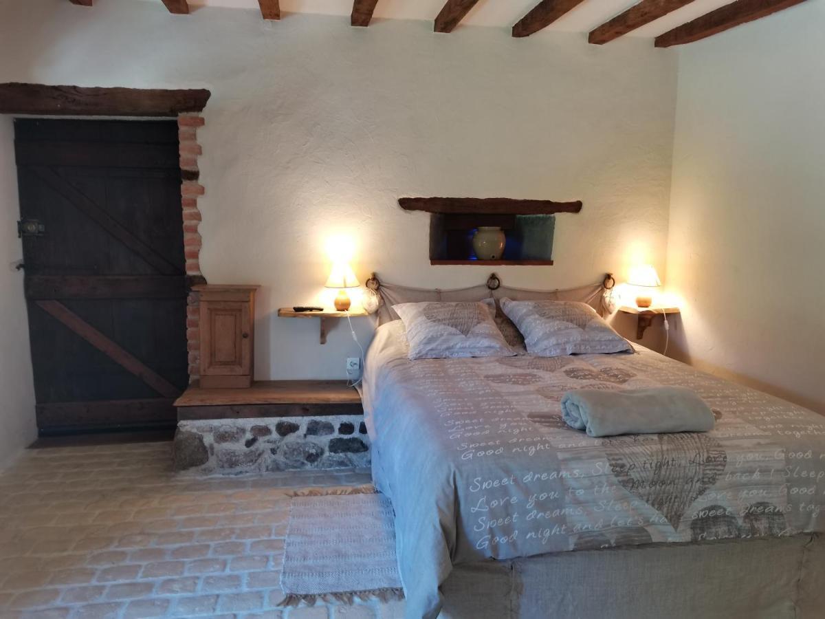 Domaine Des Maillets Bed & Breakfast Blot-l'Eglise ภายนอก รูปภาพ