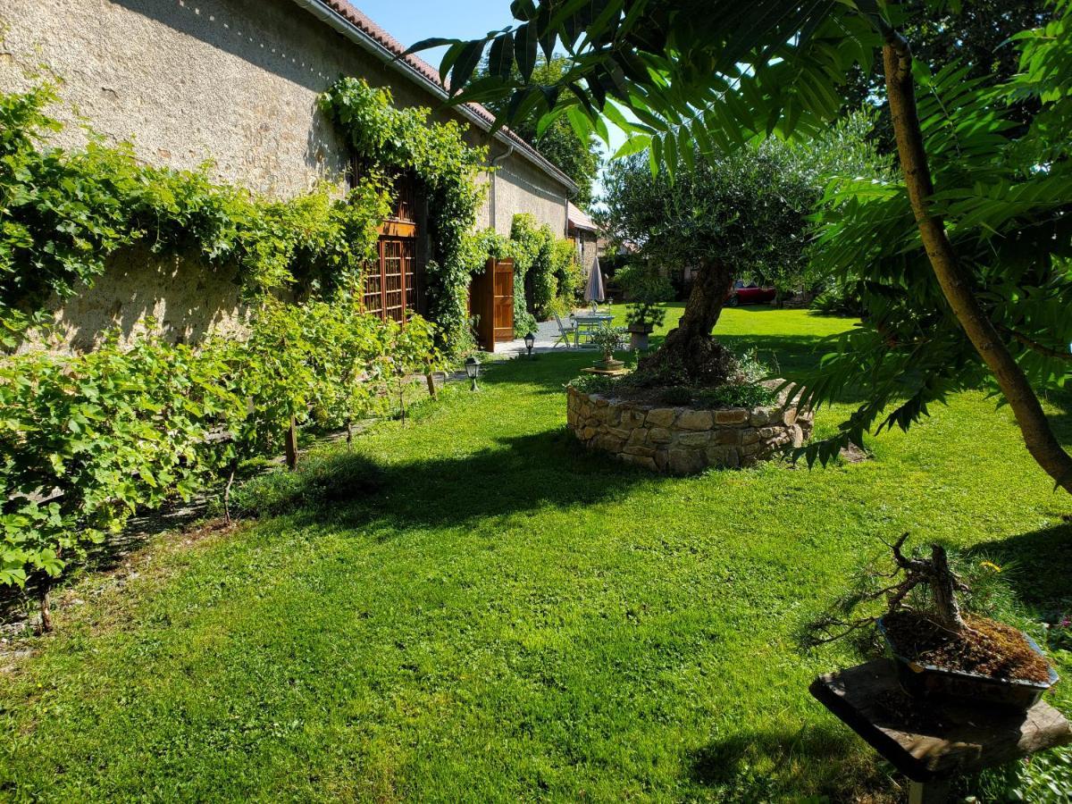 Domaine Des Maillets Bed & Breakfast Blot-l'Eglise ภายนอก รูปภาพ